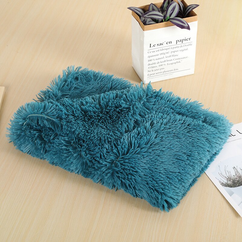 Extra Soft and Fluffy Throw Blankets for Small Medium Large Dogs